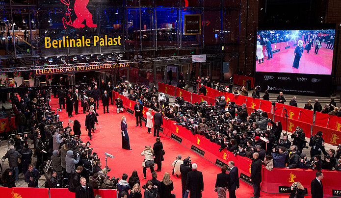  Berlinale Palast – Der Rote Teppich am Premierenkino des Wettbewerbs, 
