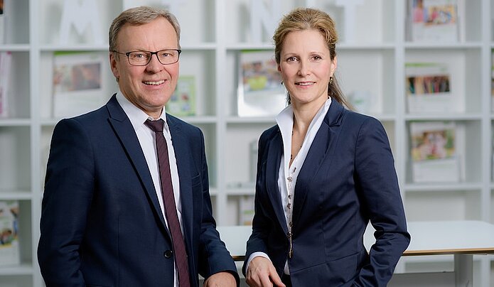 Vorstandsvorsitzender Michael Fritz (links) und Vorständin Angelika Dinges (rechts)