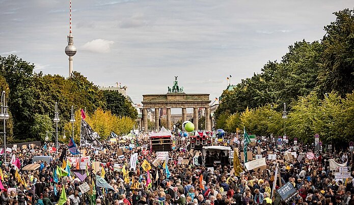 Die Zivilgesellschaft auf den Straßen von Berlin